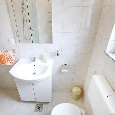 Kapetan Apartman Sukosan