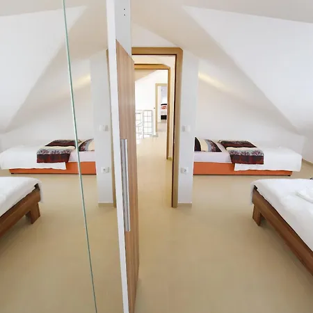 Kapetan Apartman Sukosan