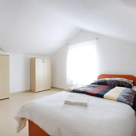Apartment Kapetan *