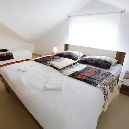Kapetan Apartment *