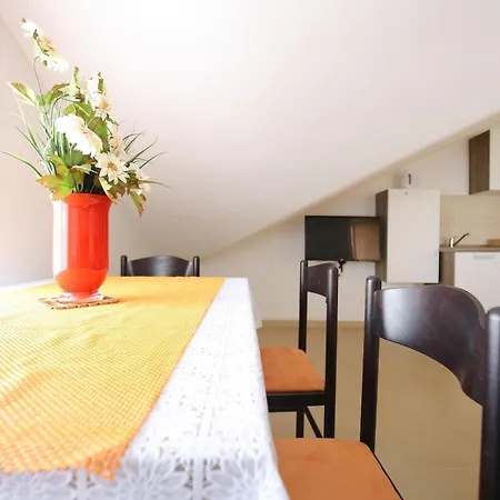 Kapetan Apartment *